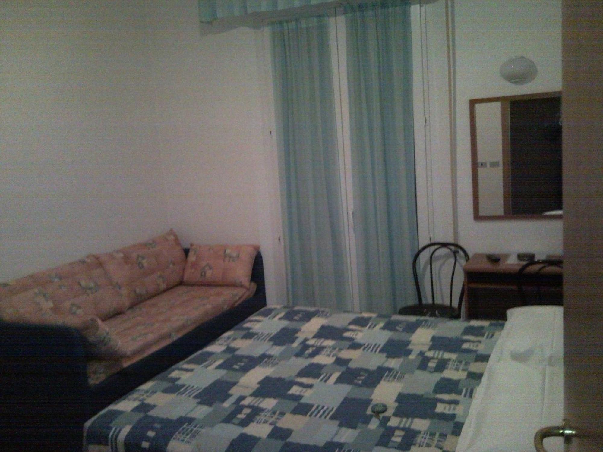 Hotel Trinidad Rimini Exterior foto